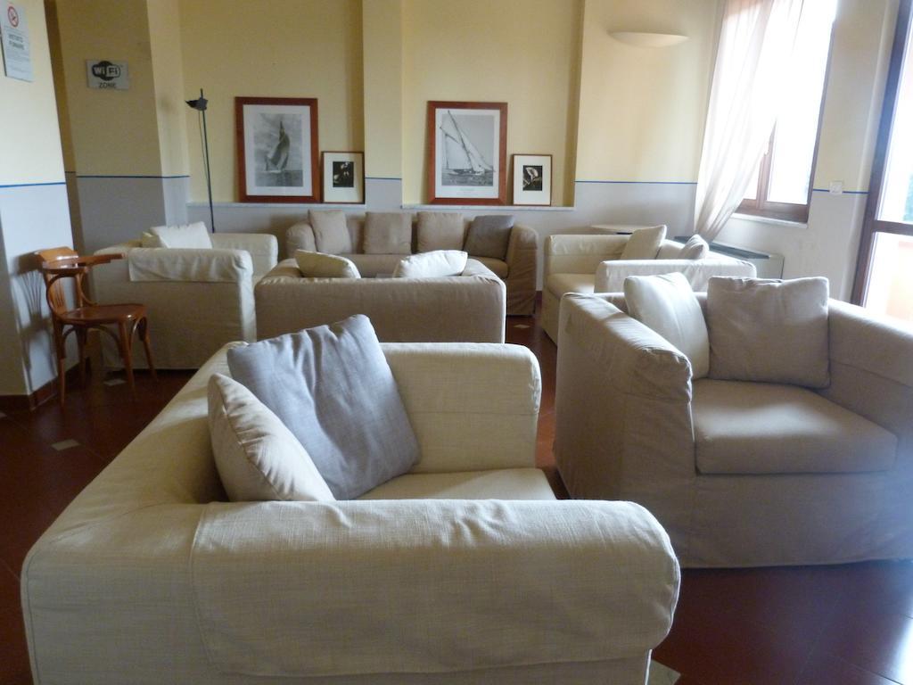 Hotel La Vedetta Ливорно Экстерьер фото