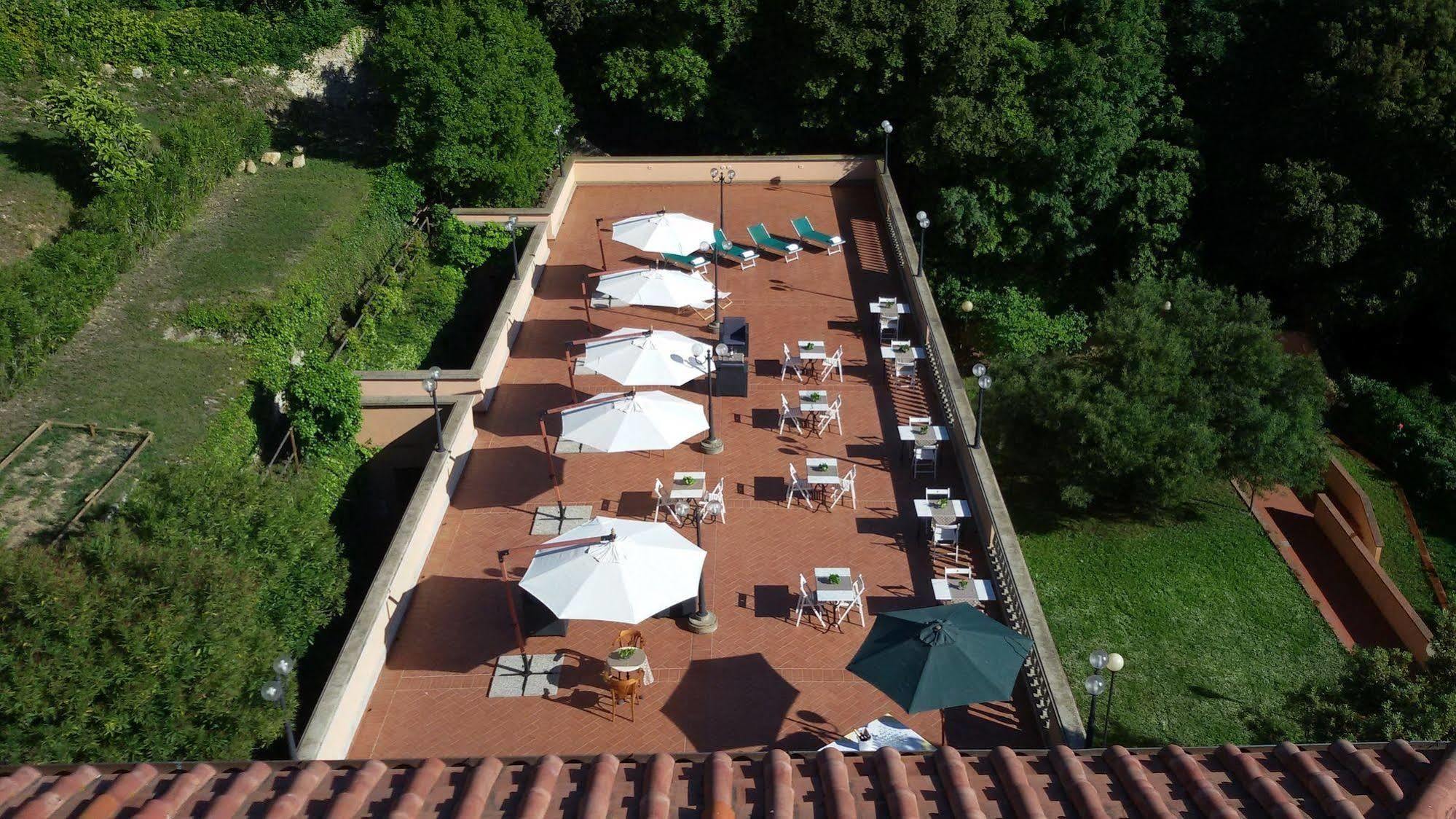 Hotel La Vedetta Ливорно Экстерьер фото