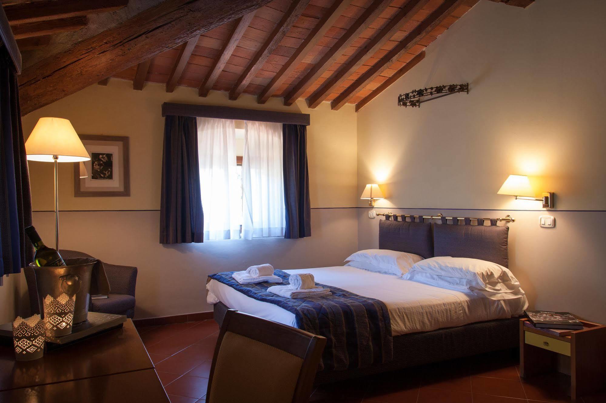 Hotel La Vedetta Ливорно Экстерьер фото